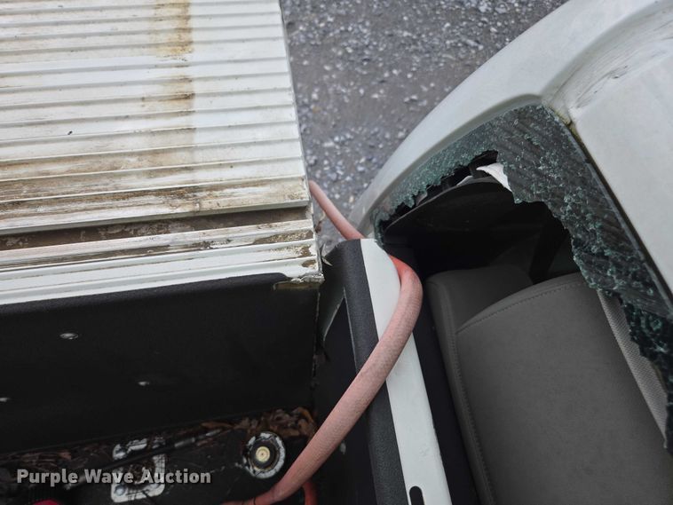 image for item YA2659 2022 Chevrolet Silverado 6500HD utility / service truck