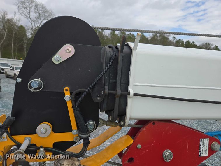 image for item YA2659 2022 Chevrolet Silverado 6500HD utility / service truck