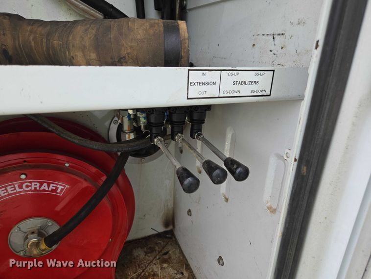 image for item YA2659 2022 Chevrolet Silverado 6500HD utility / service truck