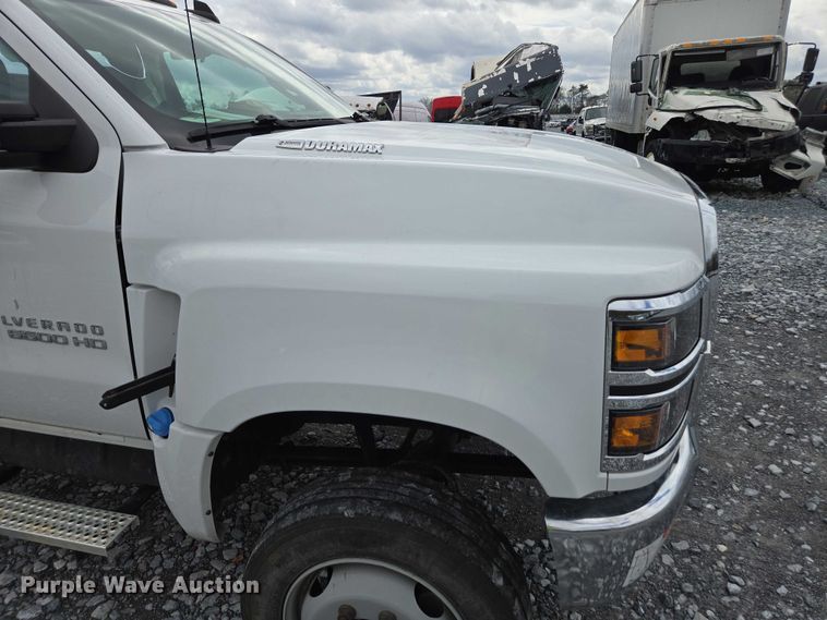 image for item YA2659 2022 Chevrolet Silverado 6500HD utility / service truck