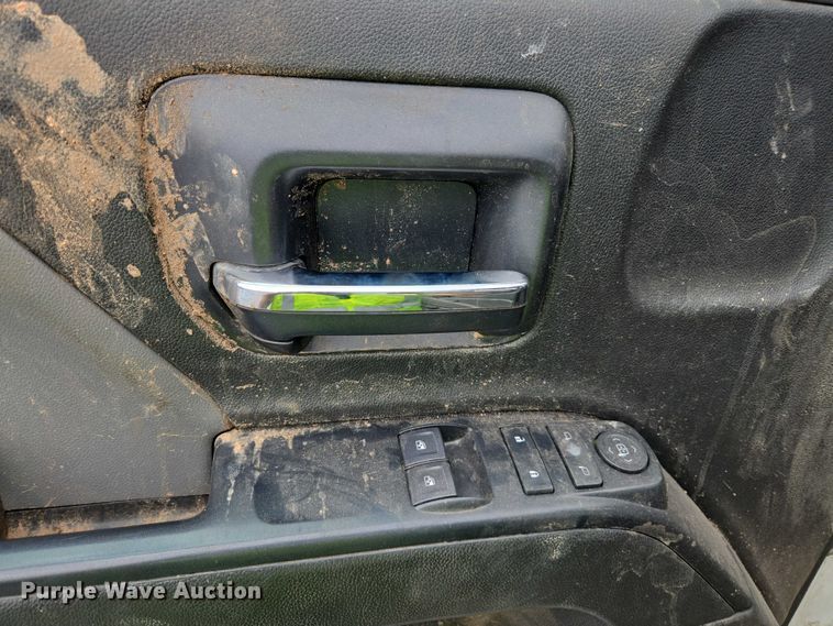 image for item YA2659 2022 Chevrolet Silverado 6500HD utility / service truck