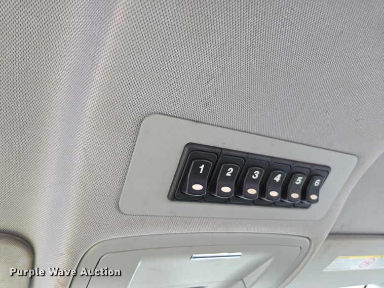 image for item YA2659 2022 Chevrolet Silverado 6500HD utility / service truck