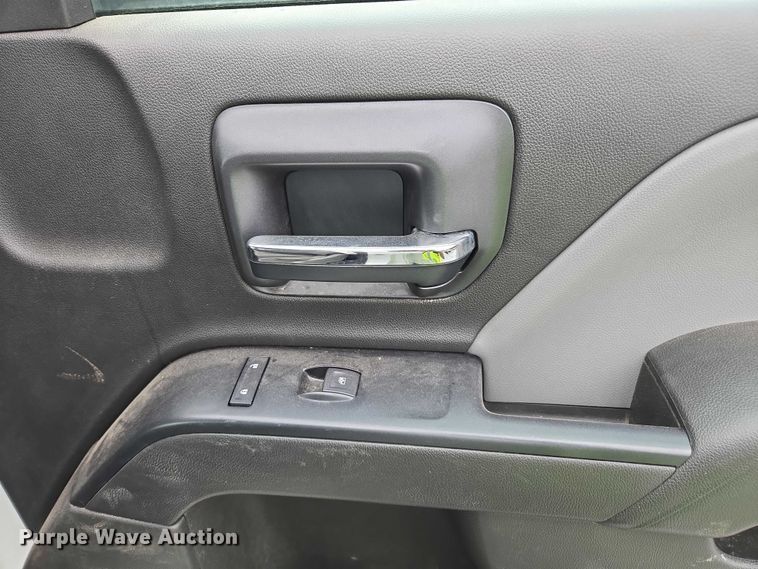 image for item YA2659 2022 Chevrolet Silverado 6500HD utility / service truck