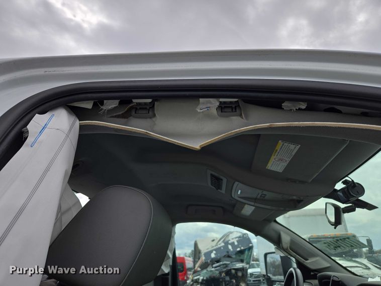 image for item YA2659 2022 Chevrolet Silverado 6500HD utility / service truck