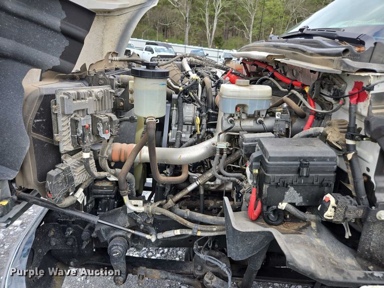 image for item YA2659 2022 Chevrolet Silverado 6500HD utility / service truck