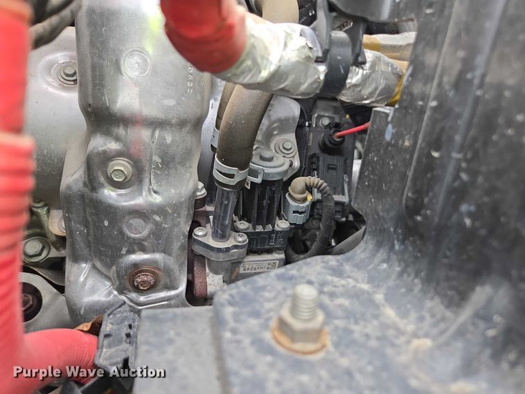 image for item YA2659 2022 Chevrolet Silverado 6500HD utility / service truck