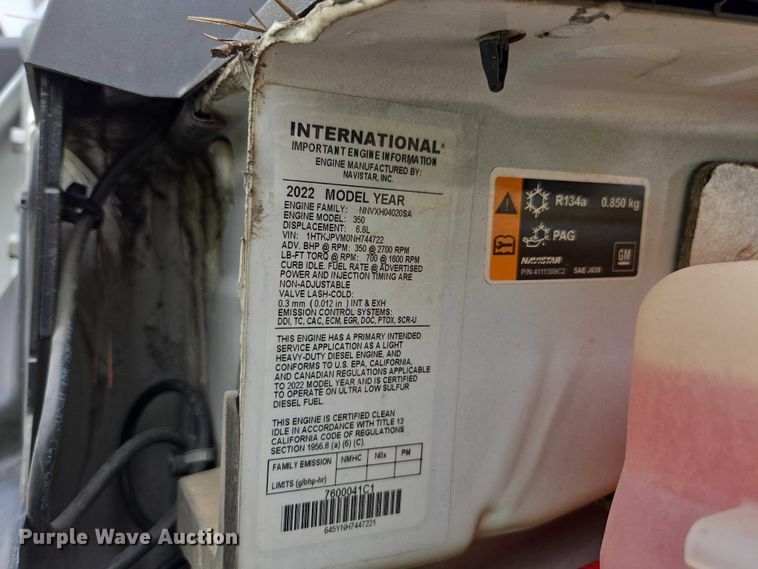 image for item YA2659 2022 Chevrolet Silverado 6500HD utility / service truck