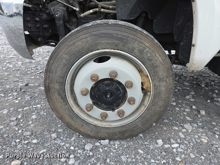 image for item YA2659 2022 Chevrolet Silverado 6500HD utility / service truck