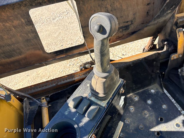 image for item YA2689 Vermeer D8x12 Navigator directional boring unit