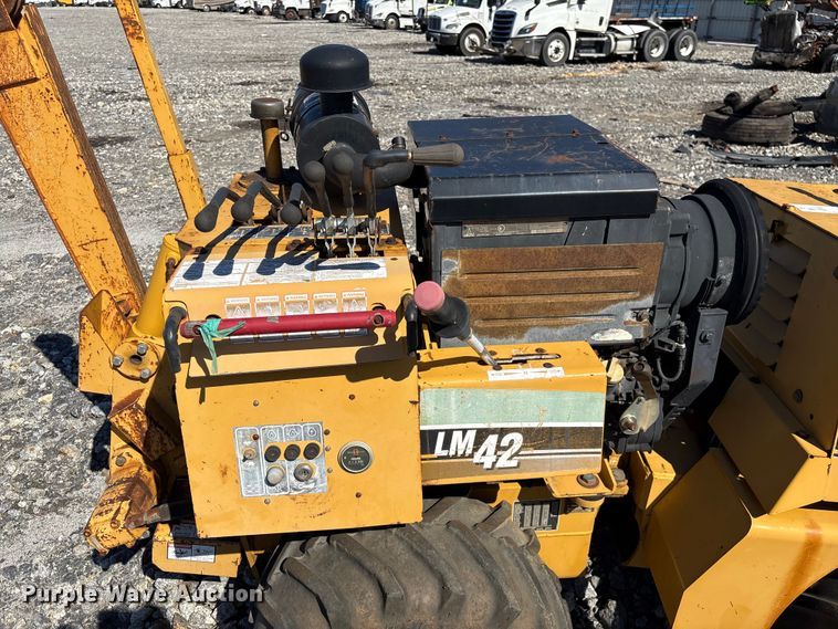 image for item YA2696 2008 Vermeer LM42 trencher