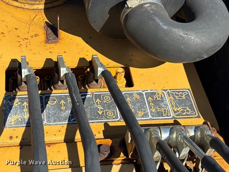 image for item YA2696 2008 Vermeer LM42 trencher