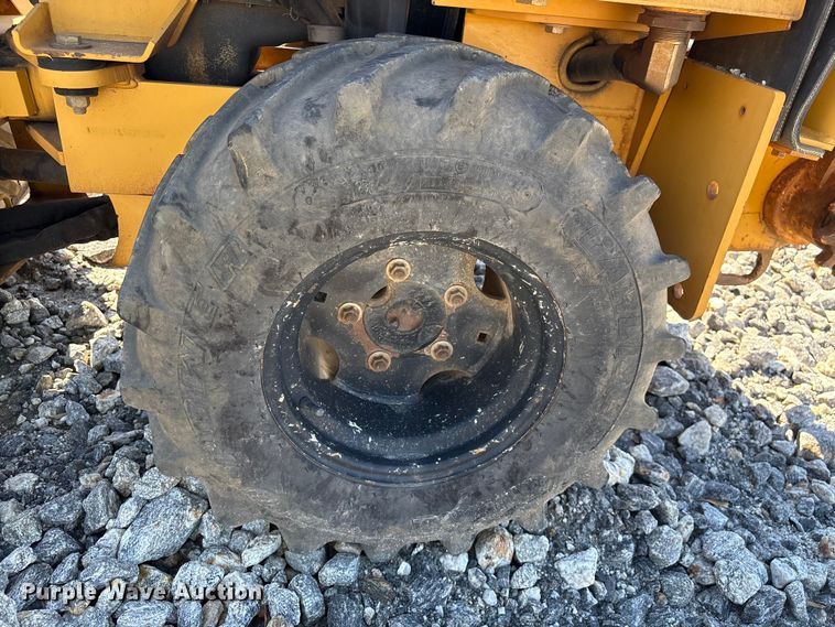 image for item YA2696 2008 Vermeer LM42 trencher