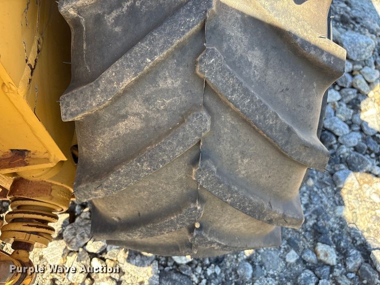 image for item YA2696 2008 Vermeer LM42 trencher