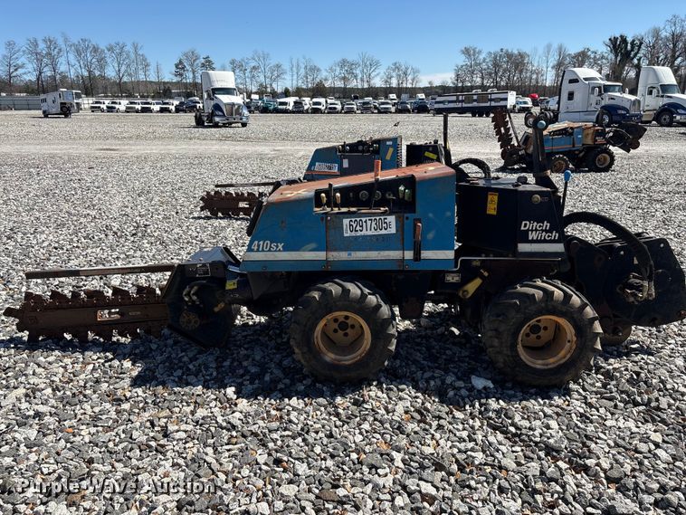 image for item YA2697 2001 Ditch Witch 410SX trencher