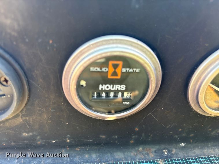 image for item YA2697 2001 Ditch Witch 410SX trencher