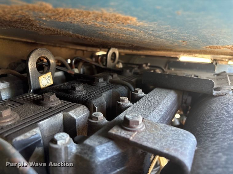 image for item YA2697 2001 Ditch Witch 410SX trencher