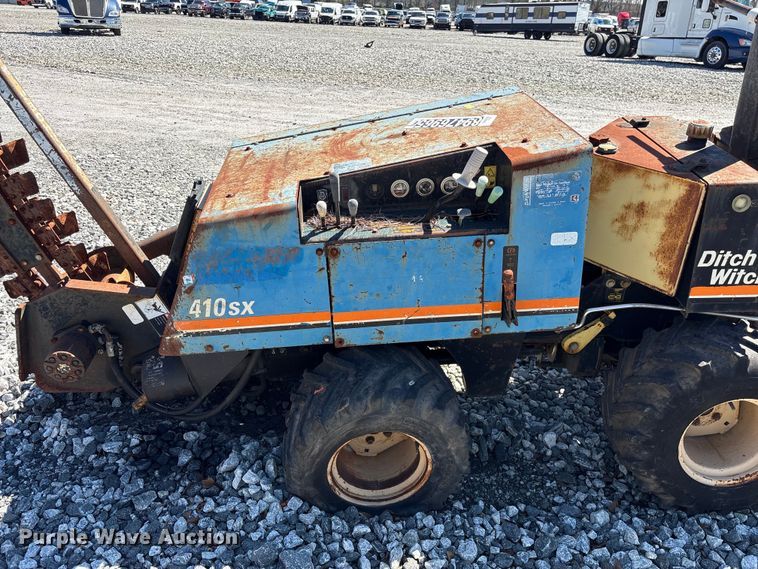 image for item YA2698 2003 Ditch Witch 410SX trencher