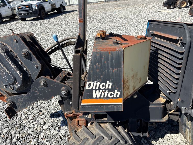 image for item YA2698 2003 Ditch Witch 410SX trencher