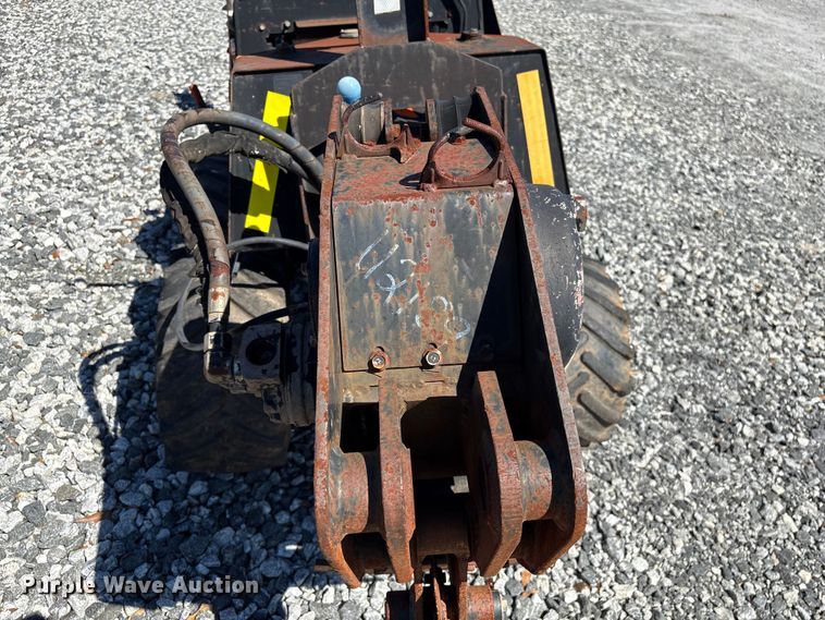 image for item YA2698 2003 Ditch Witch 410SX trencher