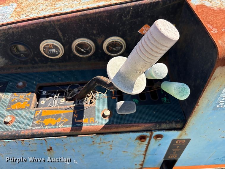 image for item YA2698 2003 Ditch Witch 410SX trencher