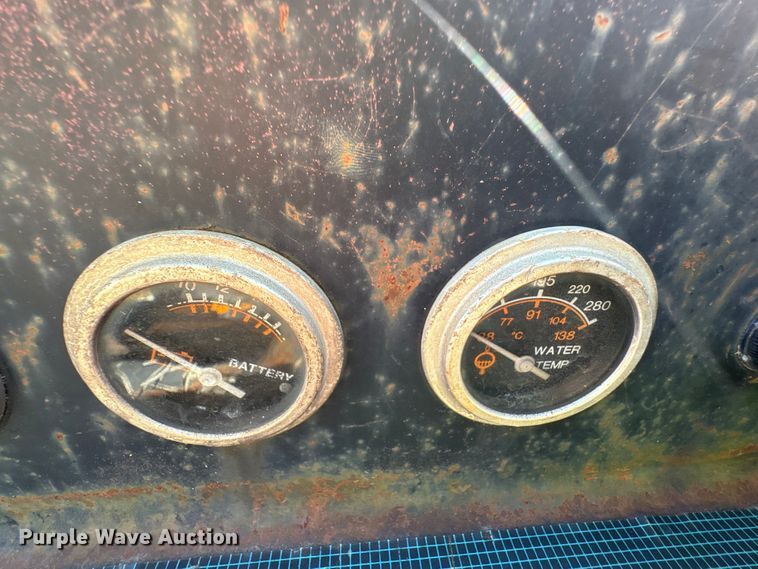 image for item YA2698 2003 Ditch Witch 410SX trencher