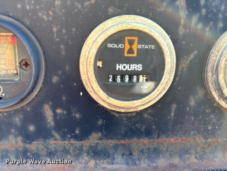 image for item YA2698 2003 Ditch Witch 410SX trencher