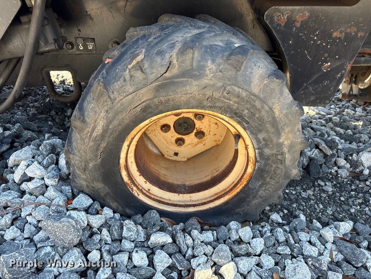 image for item YA2698 2003 Ditch Witch 410SX trencher