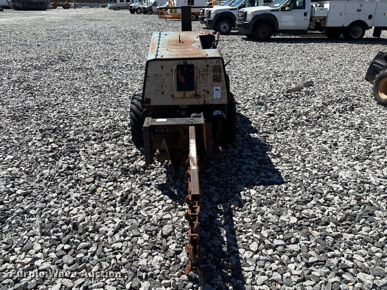 image for item YA2699 2003 Ditch Witch 410SX trencher