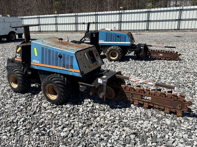 image for item YA2699 2003 Ditch Witch 410SX trencher