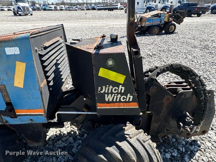 image for item YA2699 2003 Ditch Witch 410SX trencher