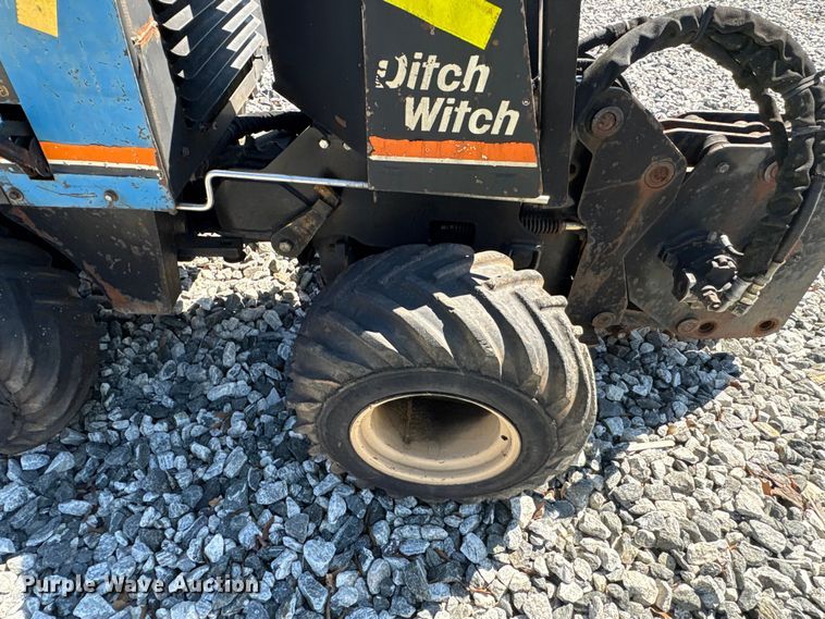 image for item YA2699 2003 Ditch Witch 410SX trencher