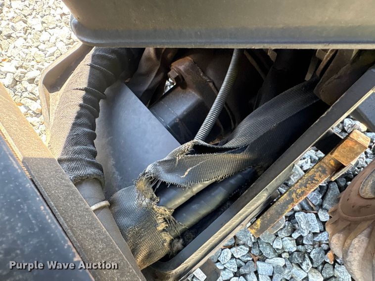 image for item YA2699 2003 Ditch Witch 410SX trencher