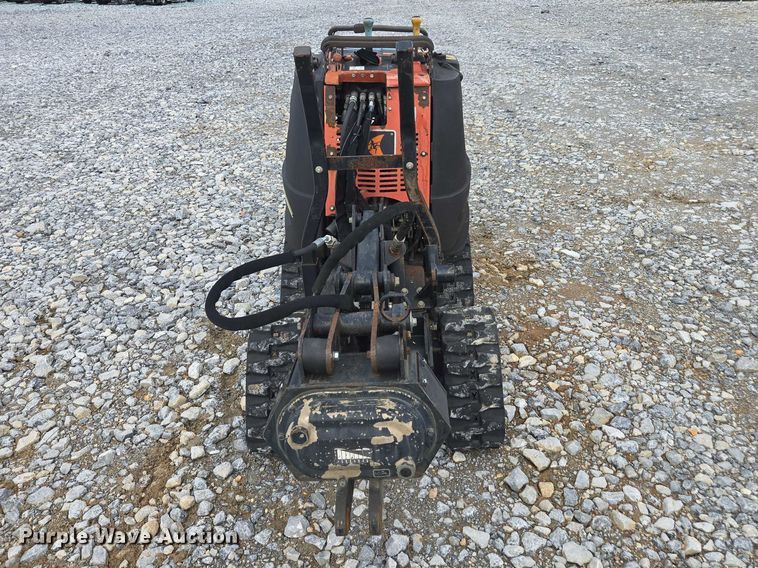 image for item YA2703 2015 Ditch Witch R300 cable plow