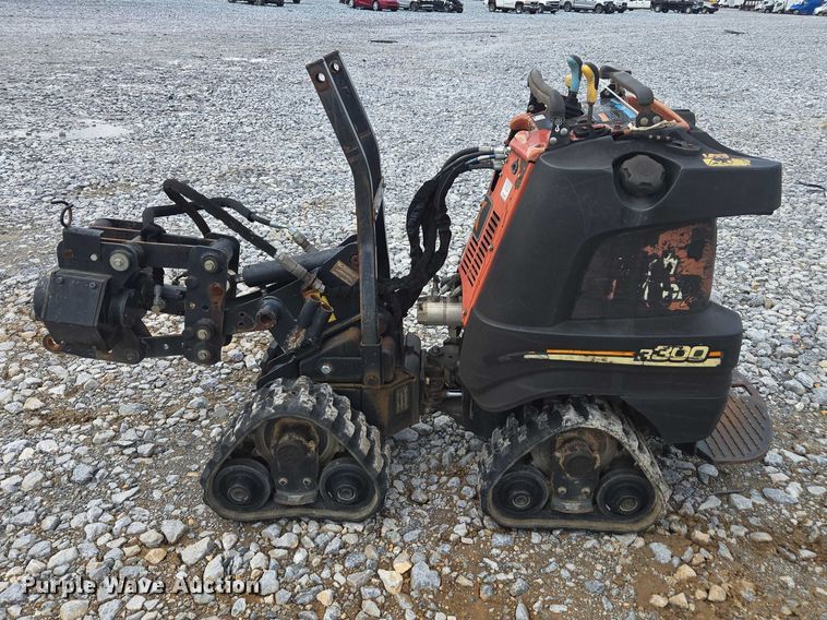 image for item YA2703 2015 Ditch Witch R300 cable plow