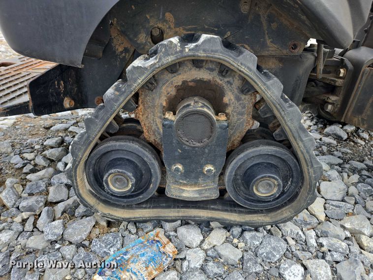 image for item YA2703 2015 Ditch Witch R300 cable plow