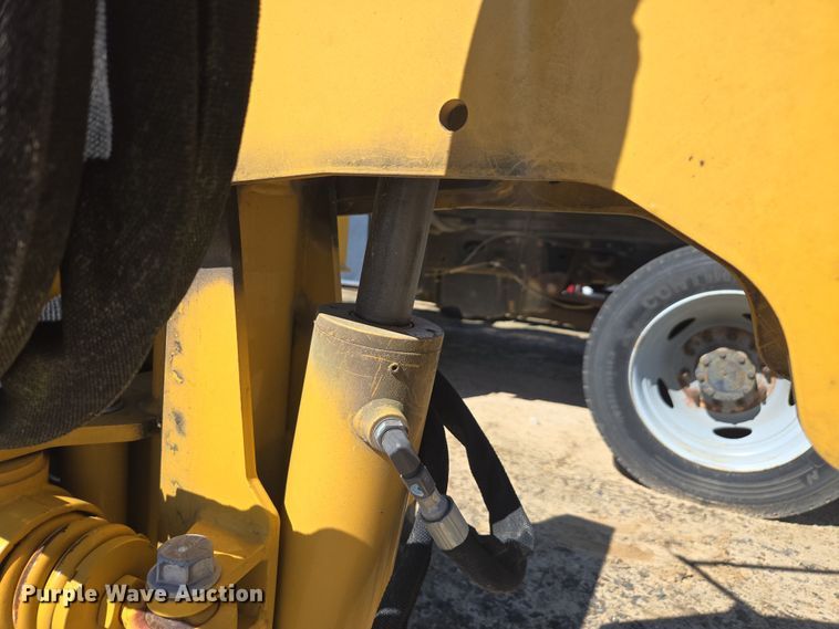 image for item YA2704 2021 Vermeer PTX42 trencher