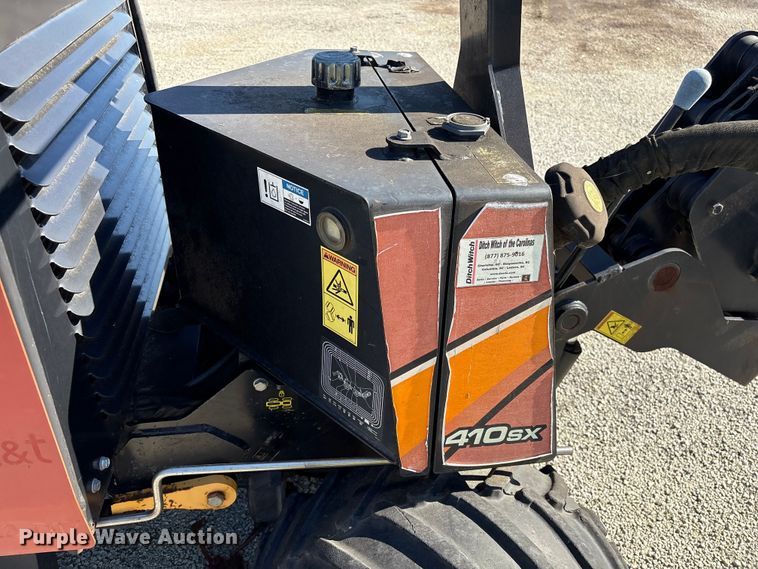 image for item YA2707 2017 Ditch Witch 410SX trencher