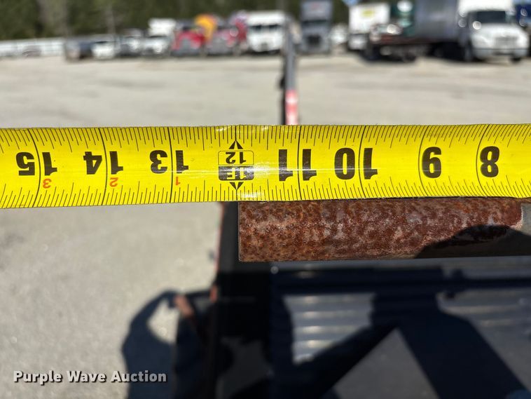 image for item YA2707 2017 Ditch Witch 410SX trencher