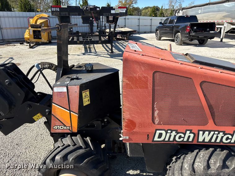 image for item YA2707 2017 Ditch Witch 410SX trencher