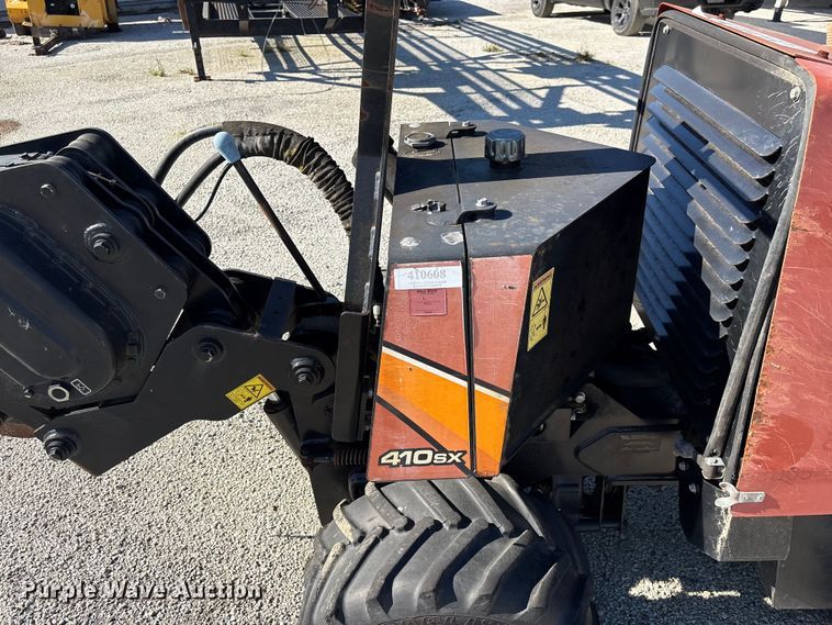 image for item YA2707 2017 Ditch Witch 410SX trencher