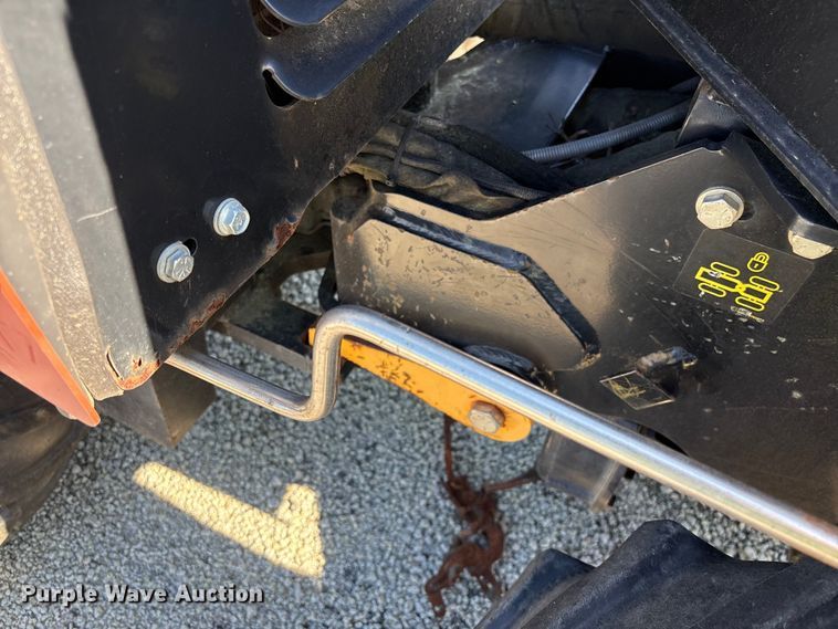 image for item YA2707 2017 Ditch Witch 410SX trencher