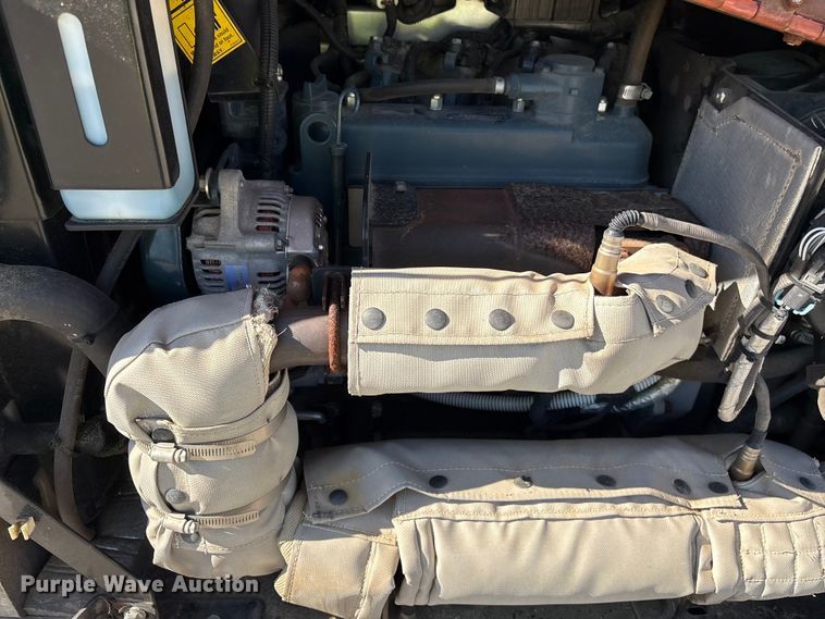 image for item YA2707 2017 Ditch Witch 410SX trencher