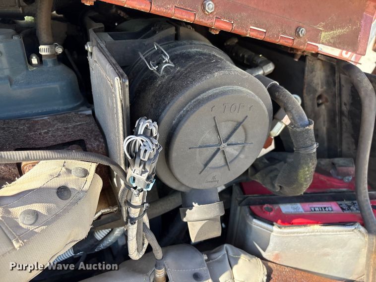 image for item YA2707 2017 Ditch Witch 410SX trencher