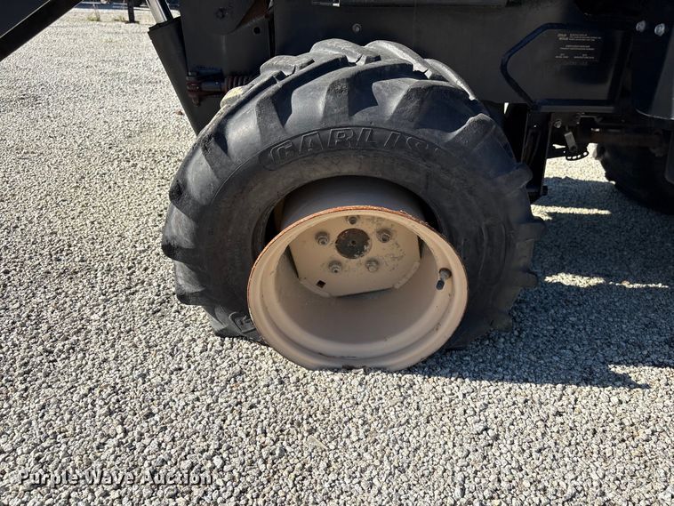 image for item YA2707 2017 Ditch Witch 410SX trencher