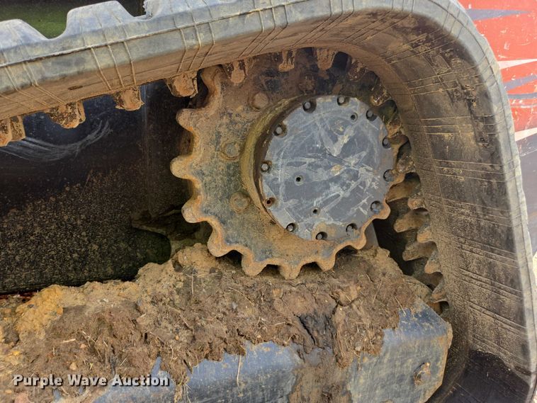 image for item YA2745 2018 Kubota SVL95-2S tracked skid steer loader