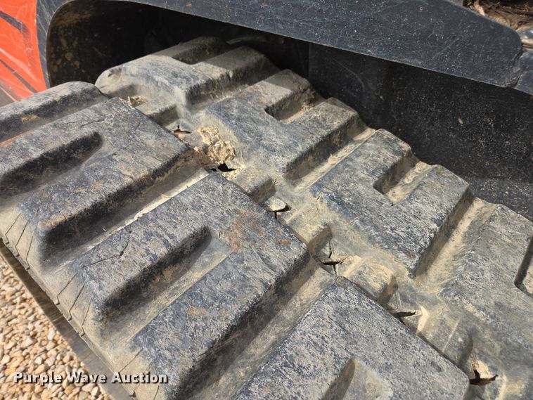 image for item YA2745 2018 Kubota SVL95-2S tracked skid steer loader