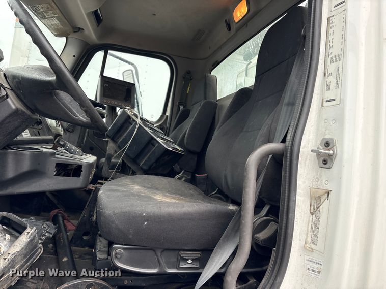 image for item YA2764 2020 Freightliner Business Class M2 street sweeper truck