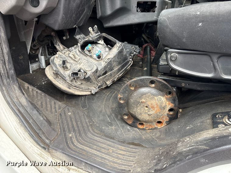 image for item YA2764 2020 Freightliner Business Class M2 street sweeper truck