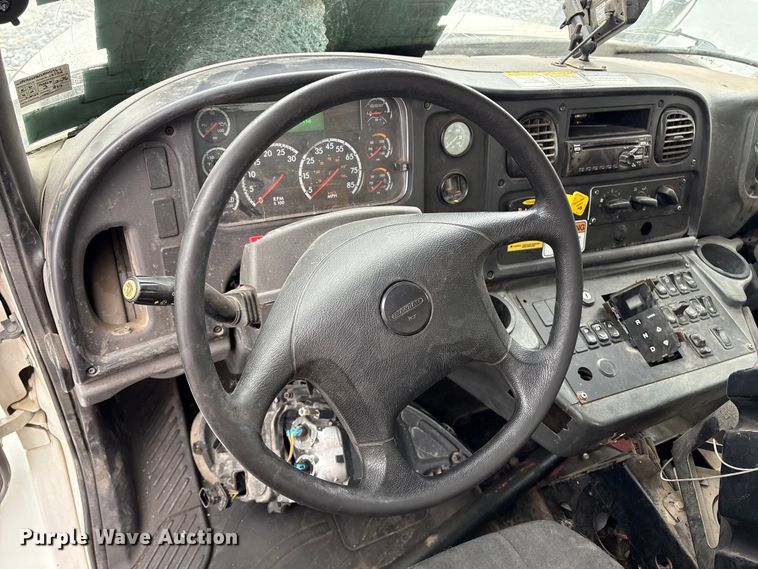 image for item YA2764 2020 Freightliner Business Class M2 street sweeper truck