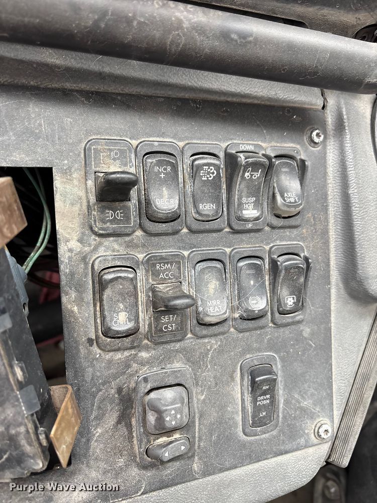 image for item YA2764 2020 Freightliner Business Class M2 street sweeper truck